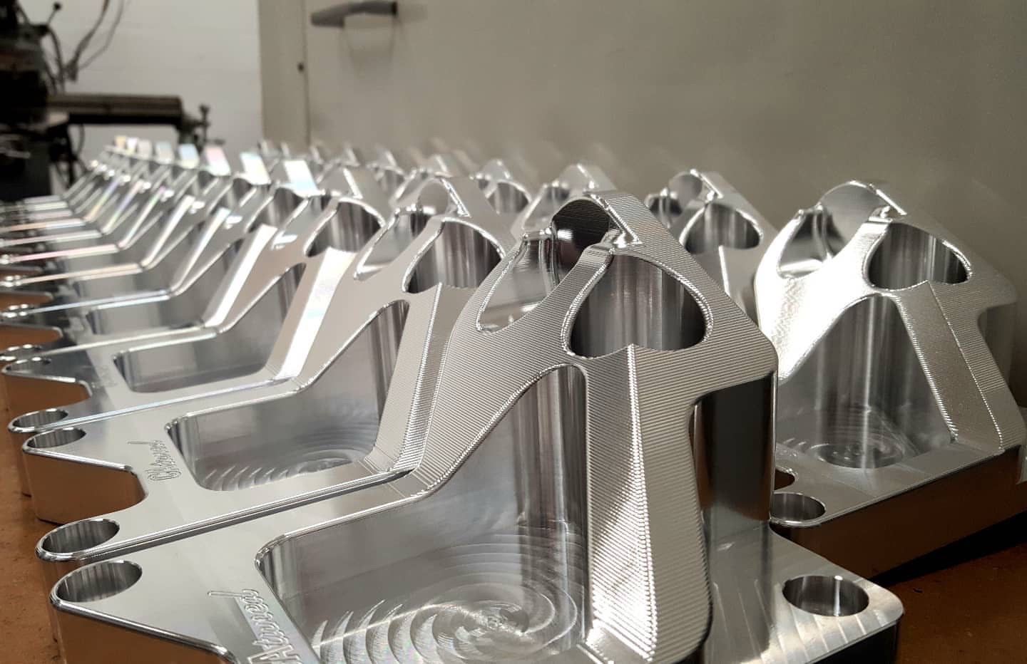 Multi-face aluminum brackets