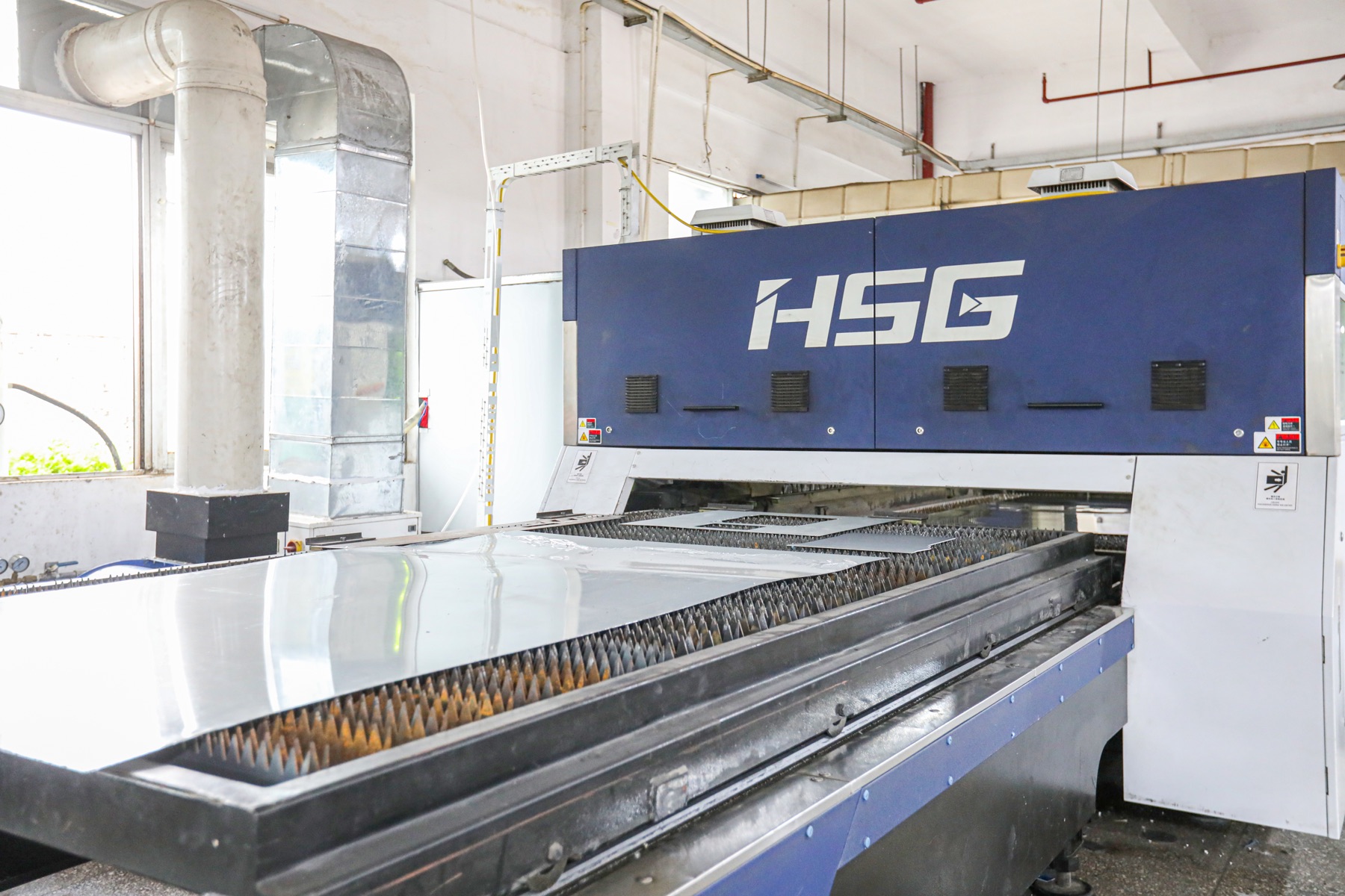 Laser cutting